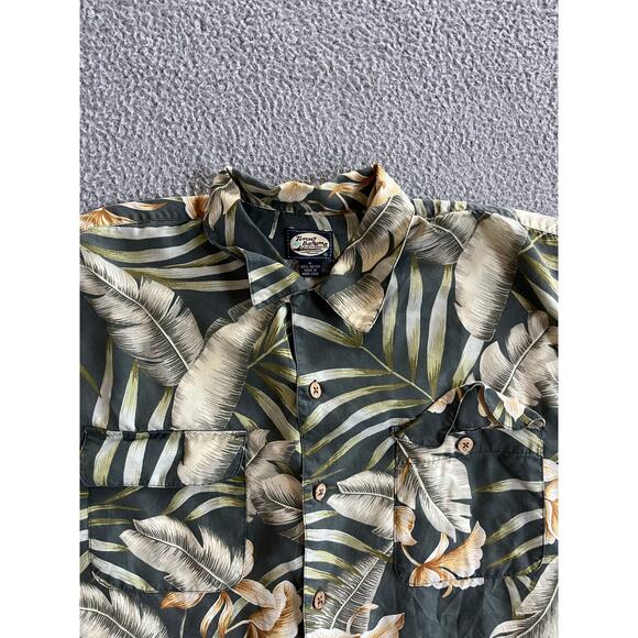 Tommy Bahama Button Shirt Medium Hawaiian Floral Green Short Sleeve Pocket Beach - Picture 2 of 11